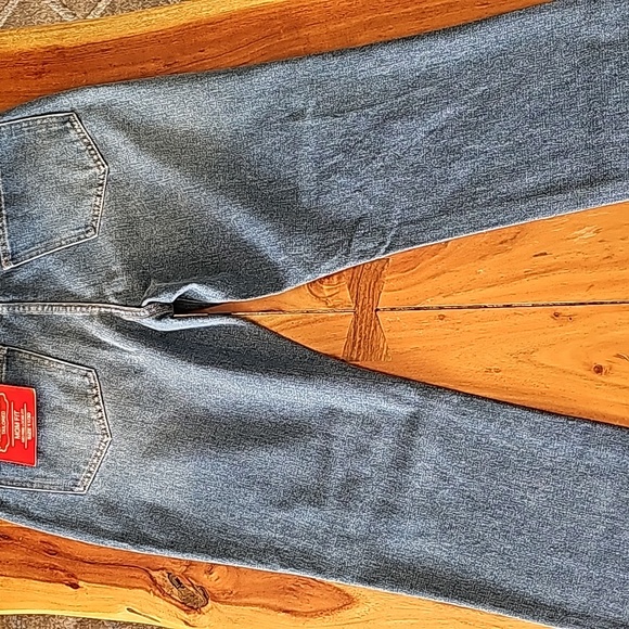 HH Jeans Collection Women's Mom Fit Distressed Denim Pants Size 11 - Picture 10 of 12